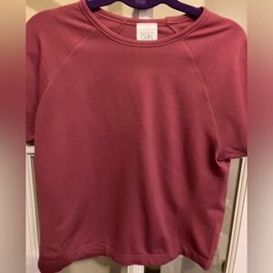 Girl’s Athleta Girl’s Power Up Seamless Tee Shirt size L/12